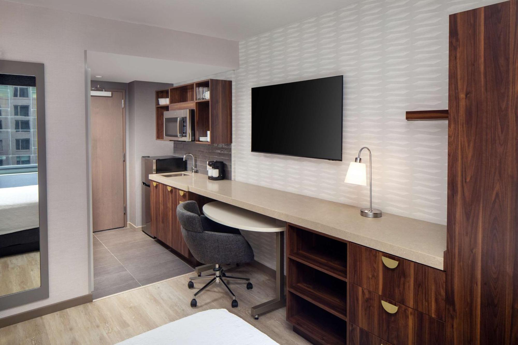 Home2 Suites By Hilton New York Times Square 外观 照片