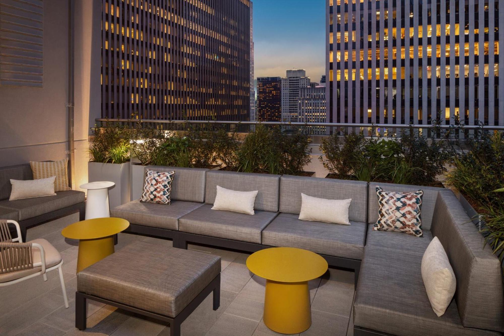 Home2 Suites By Hilton New York Times Square 外观 照片